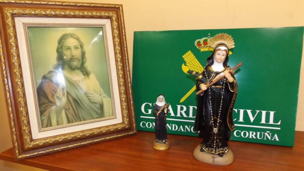 Imágenes robadas en la capilla de Santa Rita de Puente Beluso, en Boiro.