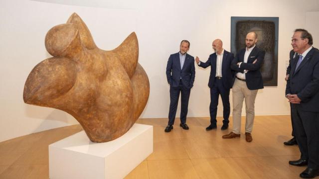 La Sede Fundación de  A Coruña expone  ‘Espacio y Tiempo. La escultura en la Colección ABANCA’