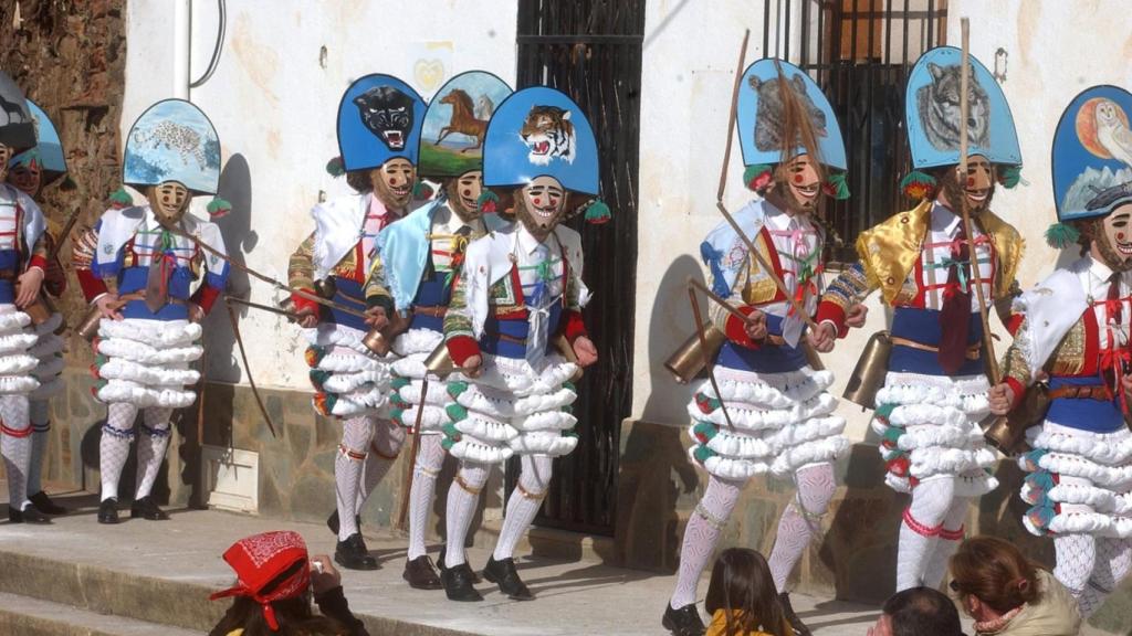 'Peliqueiros' en el Entroido de Laza (Ourense).