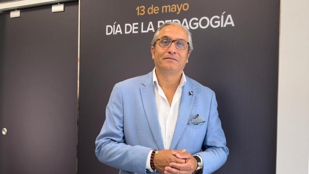 El presidente del Colegio de Pedagogos y Psicopedagogos de la Comunitat Valenciana, Enrique Castillejo. EE