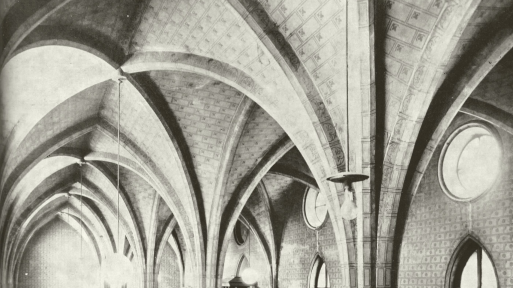 Refectorio del convento de Santo Domingo cuando era archivo municipal.