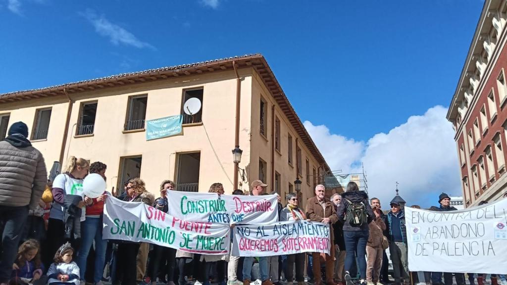 Manifestación de la Plataforma en Defensa del Soterramiento, este sábado