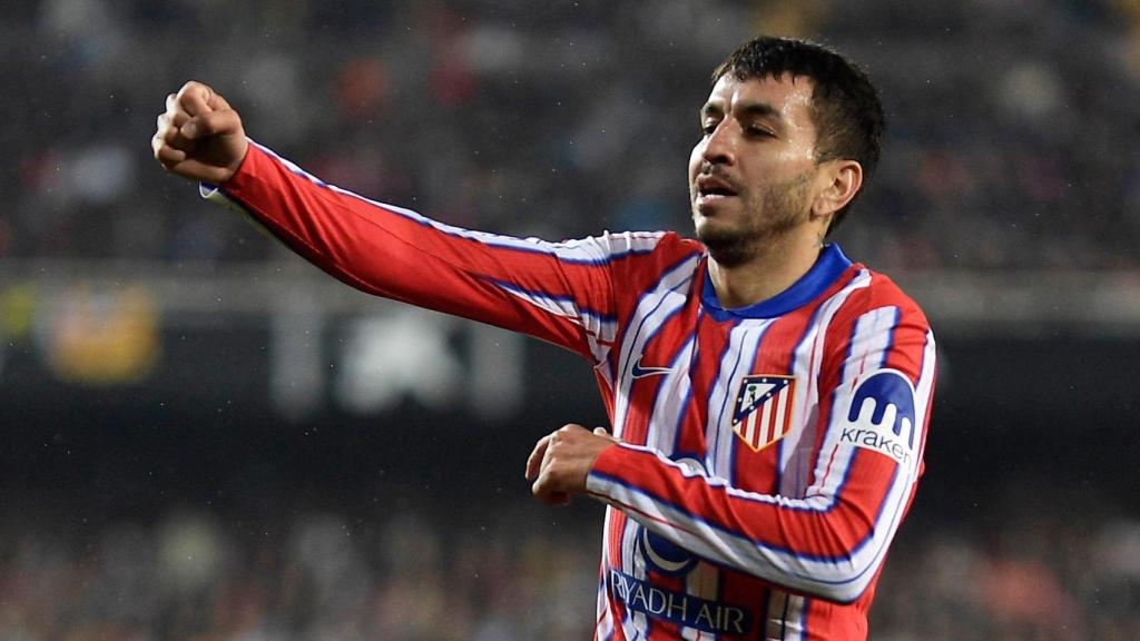 Correa celebra su gol ante el Valencia.
