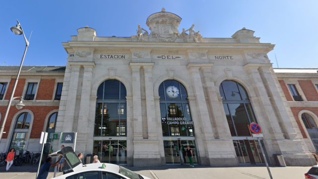 Fachada de la estación de tren de Valladolid