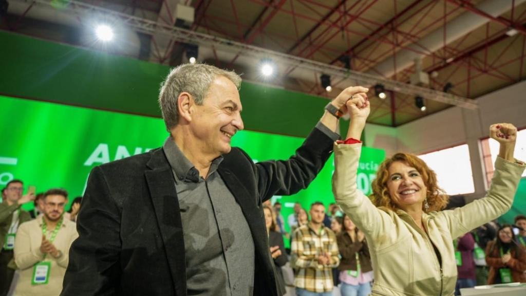 María Jesús Montero junto a Rodríguez Zapatero.