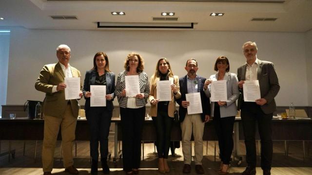 Disidentes de Vox aprueban una declaración tras una reunión en Madrid.