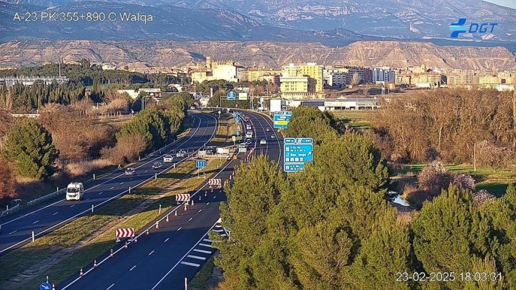 Retenciones al tráfico a la altura de Walqa, Huesca