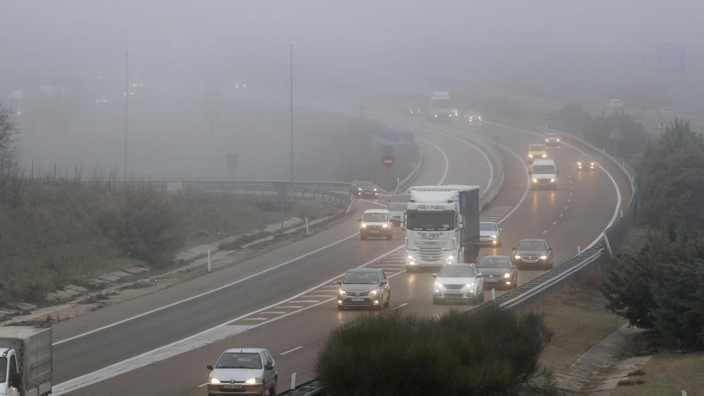 Niebla en la A-62 a su paso por Valladolid