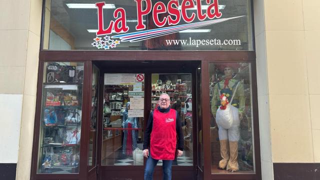 Ricardo del Barrio, actual dueño de la tienda de La Peseta en Zamora