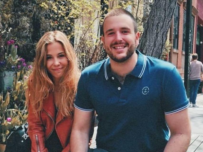 Celia junto a su primo Álex Lequio, en una imagen de sus redes sociales.