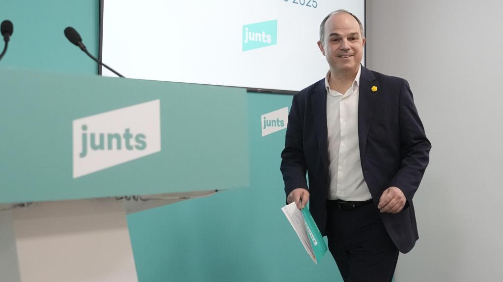 El secretario general de Junts, Jordi Turull, en la rueda de prensa del partido de este lunes.