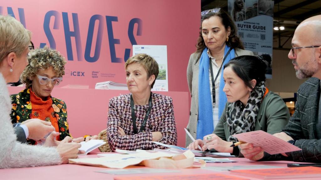 Rosana Perán y Marián Cano, este domingo en la feria de Milán.