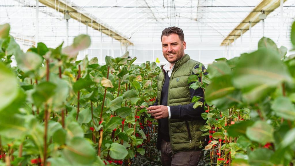 Ángel Minaya, el joven agricultor que quiere revolucionar el mundo del pistacho desde Cuenca