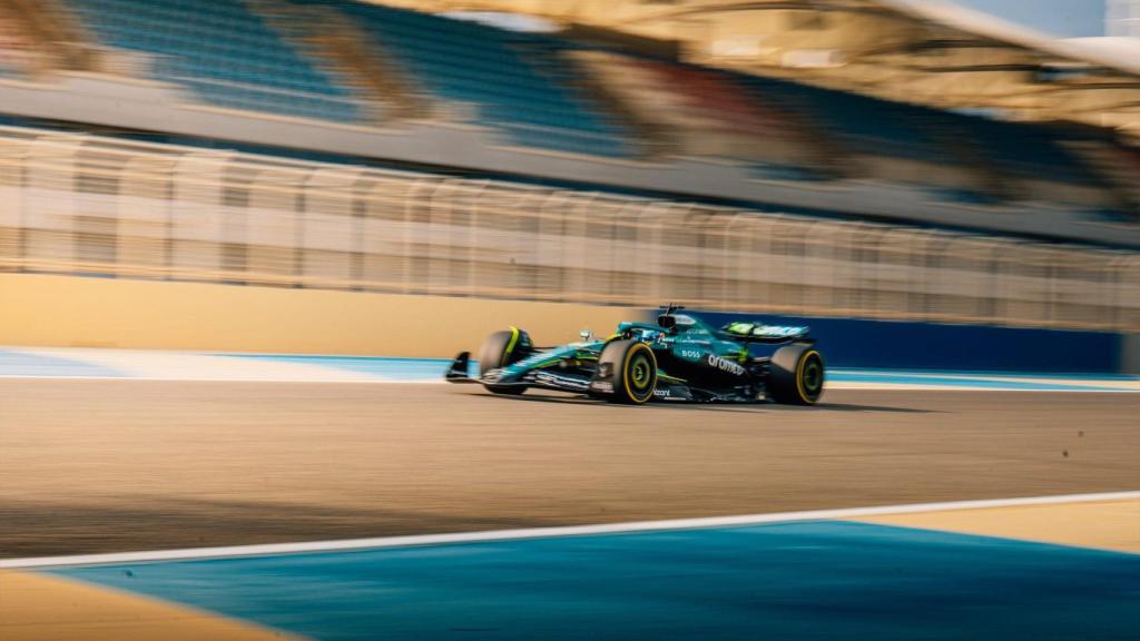 Aston Martin pone en marcha el AMR25