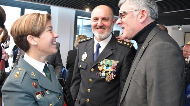 Manuel Domínguez Corcobado, en el centro, será el nuevo comisario jefe de la Policía Nacional en Toledo.