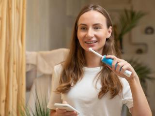 Los mejores cepillos de dientes eléctricos del 2025: análisis y características