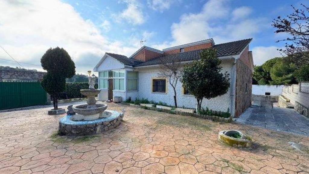 Una vivienda en el pueblo de Ribatejada.