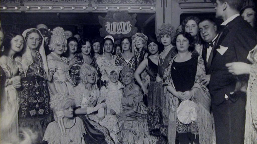Foto del baile de máscaras de 1929 del Círculo de Bellas Artes.