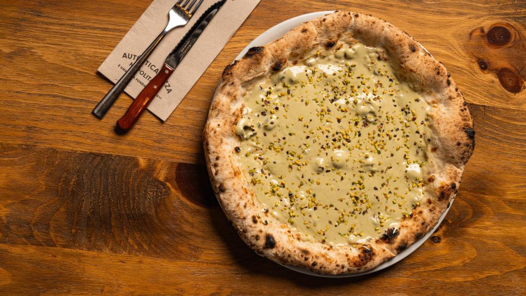 Pizza-cchio, pizza de pistacho creada por Grosso Napoletano especialmente por el Día del Pistacho.