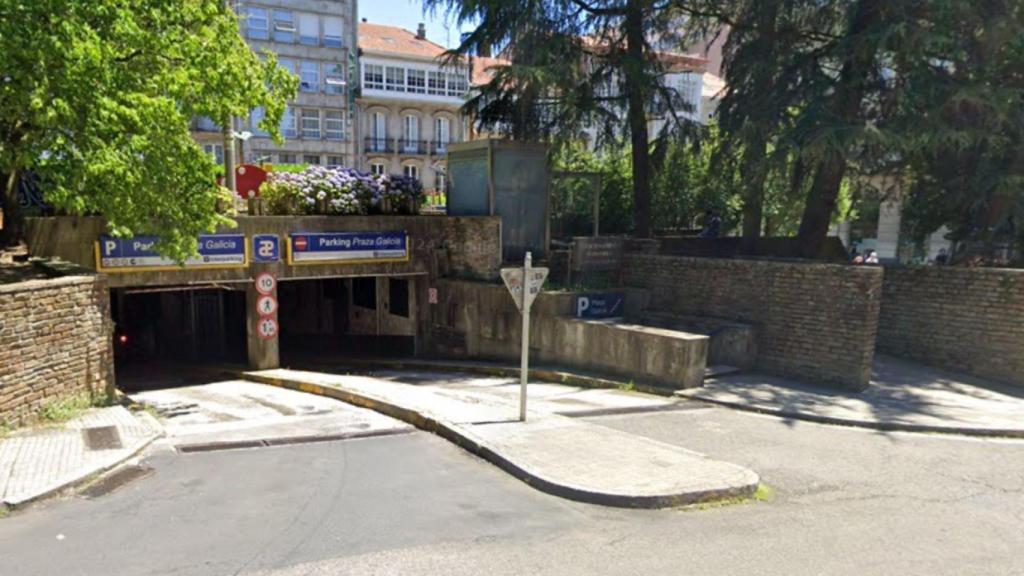 Parking de praza de Galicia, en Santiago.