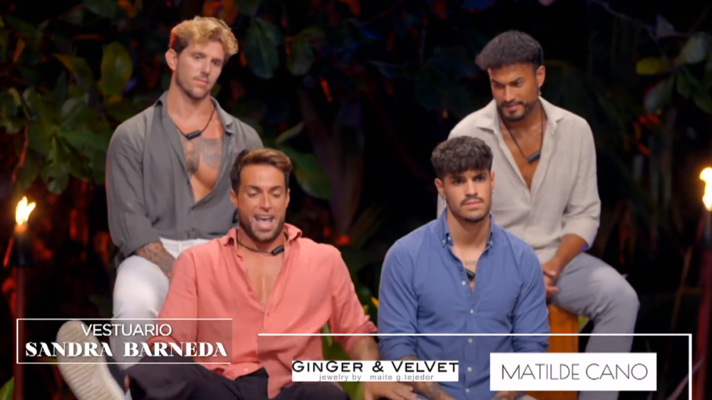 Montoya interpreta su último 'hit' en 'La isla de las tentaciones'.