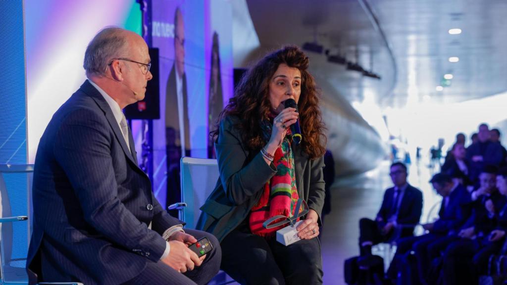 Susana Remacha, directora de la planta de Stellantis, en el Foro de la Movilidad Sostenible de Zaragoza