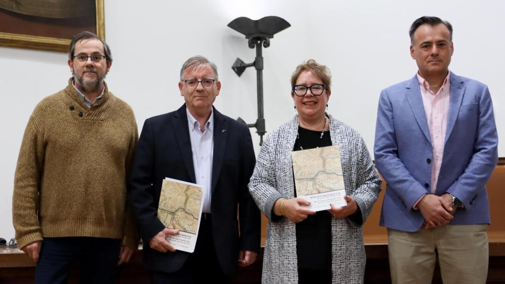 Presentación del libro: Santiago Santos Mendo, Luis Alfonso Hortelano Mínguez, Matilde Olarte Martínez y César Andrés Martín Pescador