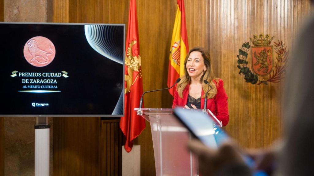 La alcaldesa de Zaragoza, Natalia Chueca, en la presentación de los premios.