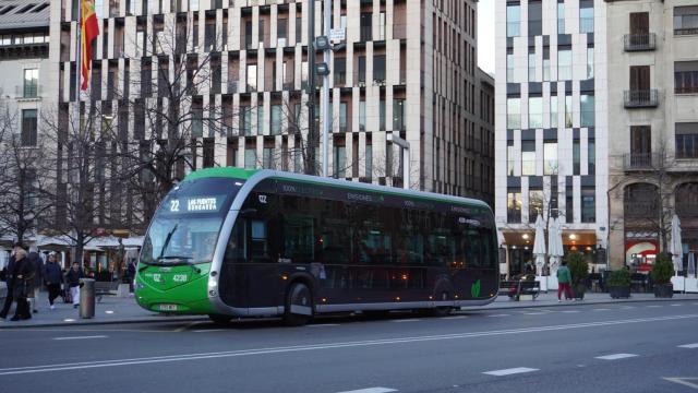 Un autobús urbano de Zaragoza.
