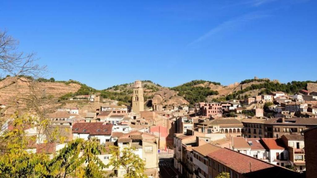 El pueblo de Aragón donde es más barato comprar una casa junto a la montaña: tiene origen medieval