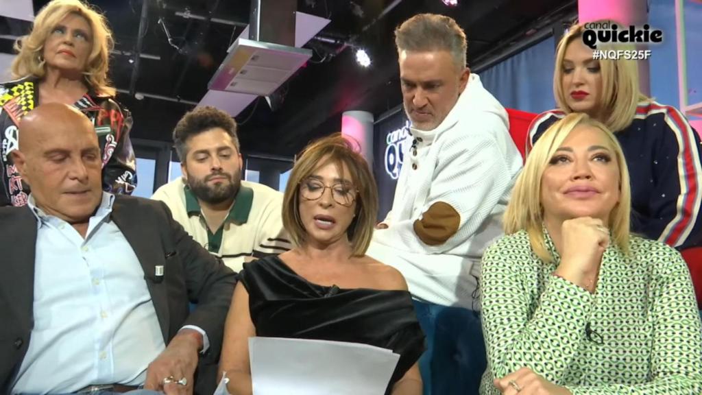 María Patiño, anunciando el nacimiento de La Osa en 'Ni que fuéramos Shhh'.