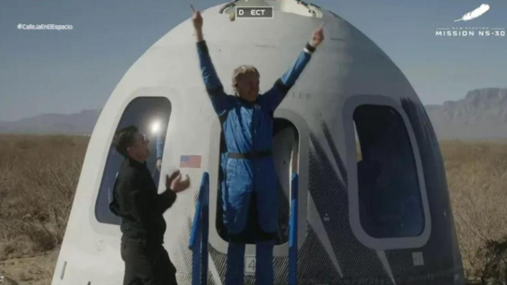 Viaje de Jesús Calleja al espacio, en directo | Despegue, aterrizaje y última hora de la misión NS-30 del cohete New Shepard