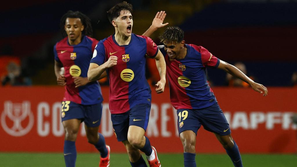 Pau Cubarsi celebra el segundo gol del Barça al Atlético de Madrid