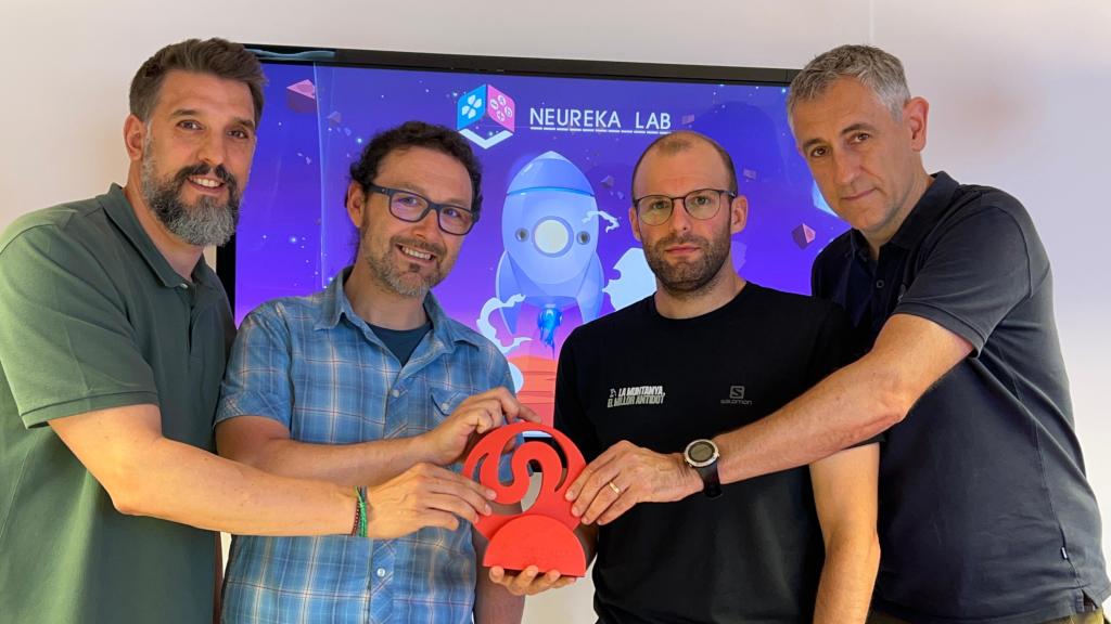 Parte del equipo de NeurekaLAB.