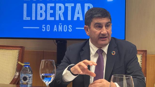 El delegado del Gobierno, Pedro Blanco, en la reunión celebrada por la celebración de los '50 años de España en Libertad'.