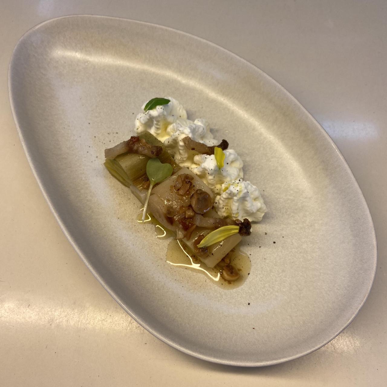 Los puerros, una de las especialidades de Maina.