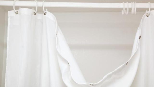 Unas cortinas de baño.