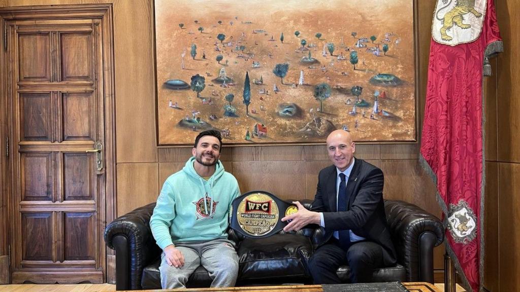 José Antonio Diez recibe a Marcelo Amorím Quebra-Coco