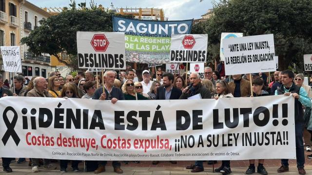 Manifestación contra los deslindes en Dénia.