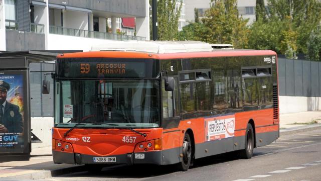 Un autobús de la línea 59, en Zaragoza.