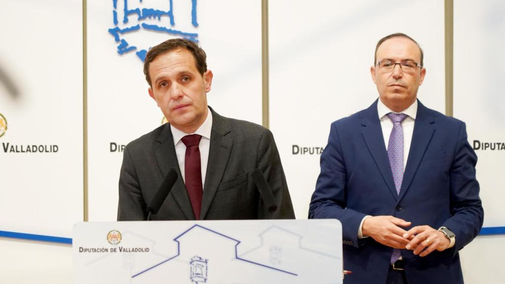 El presidente de la Diputación de Valladolid, Conrado Íscar, y el vicepresidente, Víctor Alonso, presentan los datos de liquidación del presupuesto del ejercicio 2024.