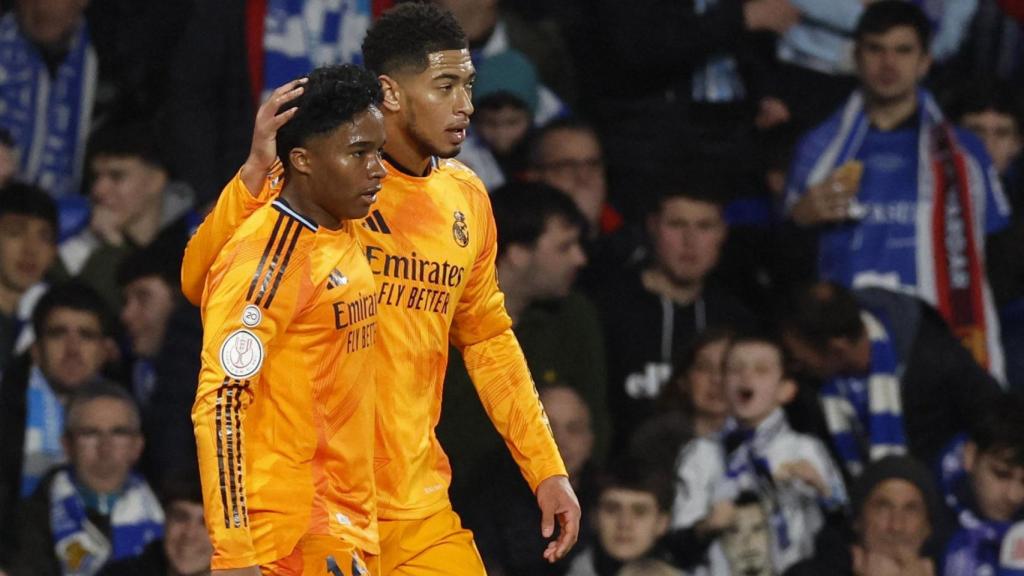 Bellingham y Endrick, tras el gol del brasileño a la Real Sociedad