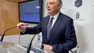 Francisco Cañizares, alcalde de Ciudad Real, en rueda de prensa.