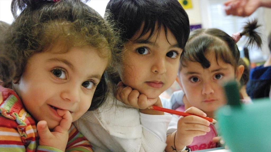 Un grupo de niñas en Aldeas Infantiles SOS.