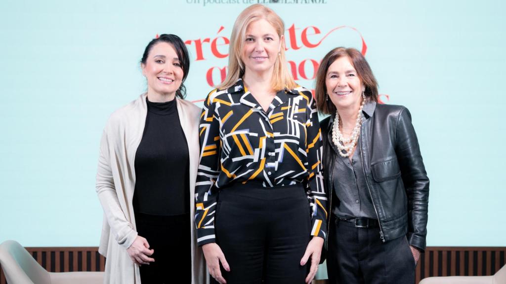 Cruz Sánchez de Lara, Carmen Alsina y Charo Izquierdo en el pódcast 'Arréglate que nos vamos'