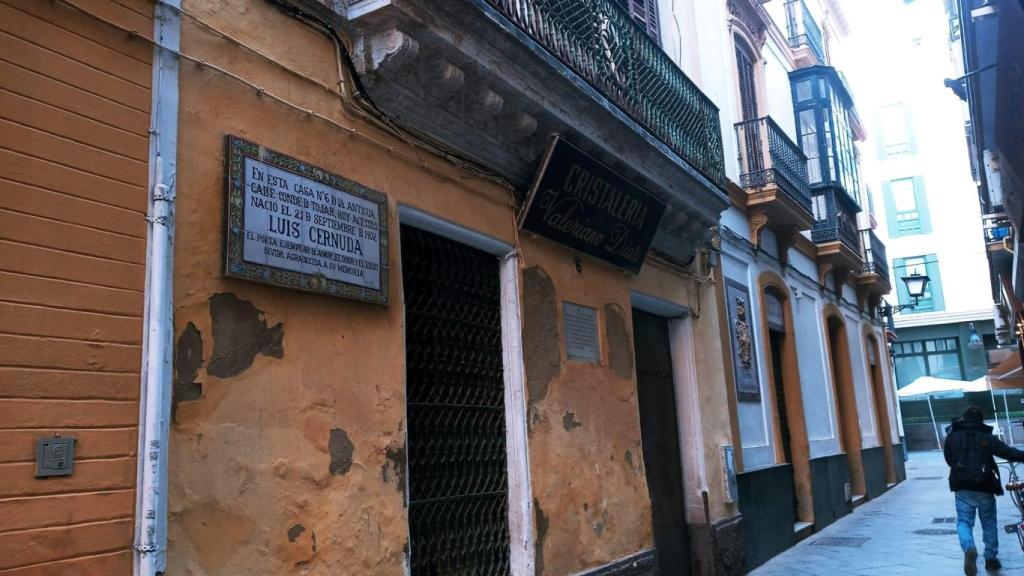 Imagen de la fachada de la casa de Luis Cernuda.