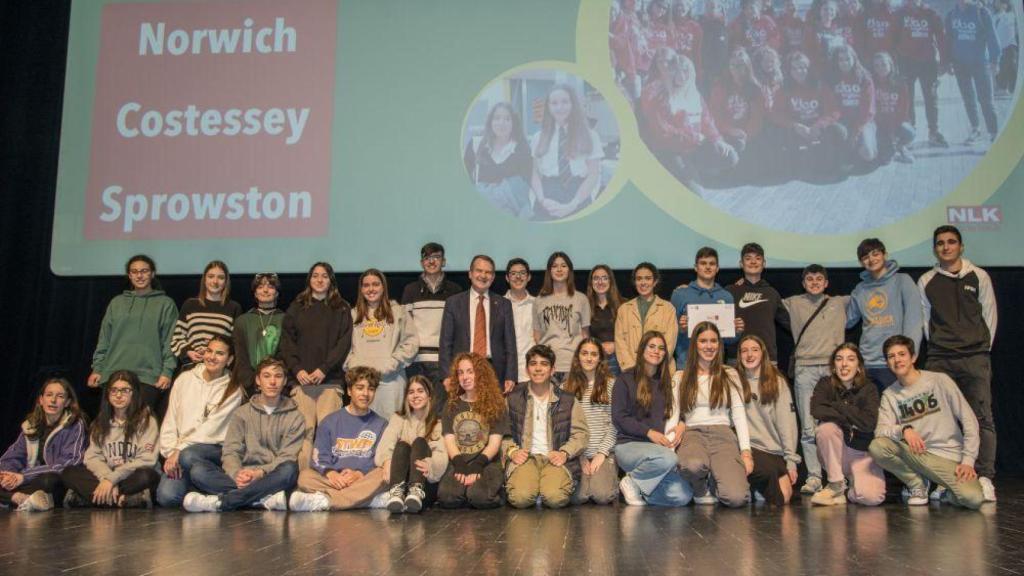 Vigo abre el plazo de solicitud de las becas para el alumnado de la Escuela Oficial de Idiomas