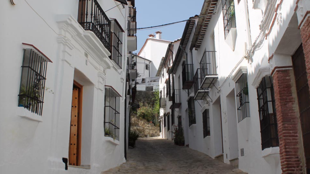 Imagen de una de las calles del pueblo de Cádiz.