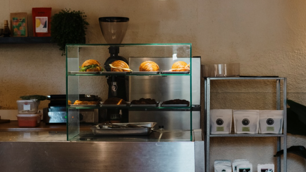 Interior de Acho Coffee.