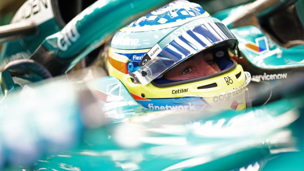 Fernando Alonso, en los test de F1 2025 en Baréin